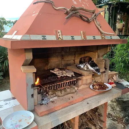Zdenko With Sea View * Ρόβινι
